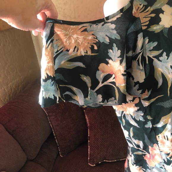 Beautiful Daytrip Top - Picture 4 of 7